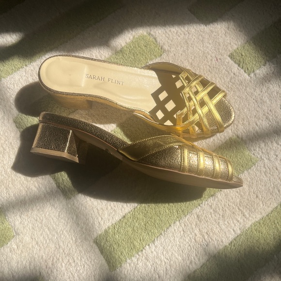 Sarah Flint Gold Heel Mules - Picture 4 of 10